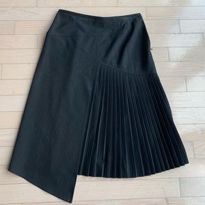 Asymmetrical skirt